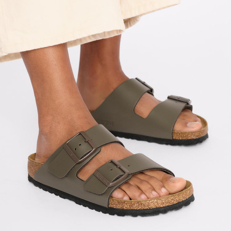 Birkenstock Arizona Concrete Grey Smooth Leather on model 2