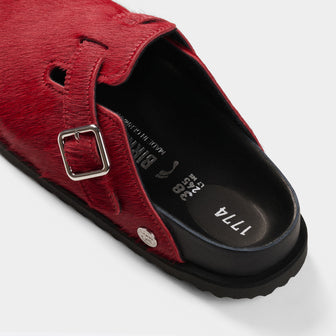 Boston 1774 Exquisite Red Pony Like Fur