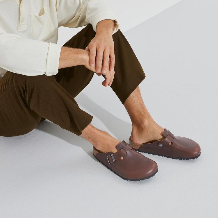 Birkenstock Boston Vintage Wood Roast Natural Leather on model 1