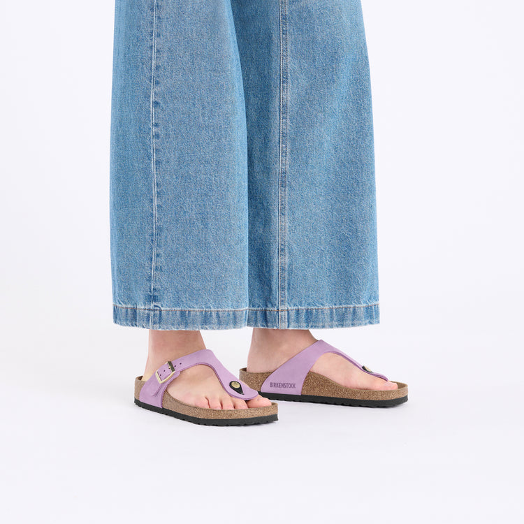 Birkenstock Gizeh Crocus Nubuck Leather on model 1
