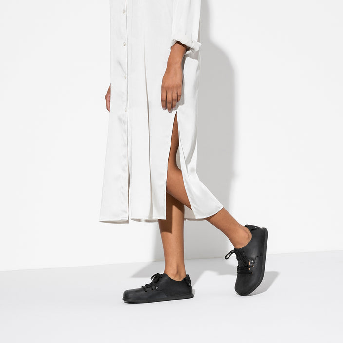 Birkenstock Montana Black Oiled/Smooth Leather on female model