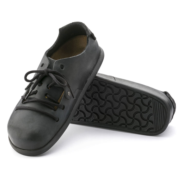 Montana Black Oiled/Smooth Leather sole view