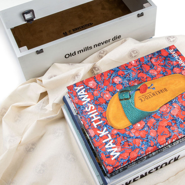 Birkenstock Steidl Multiple Books detail 2