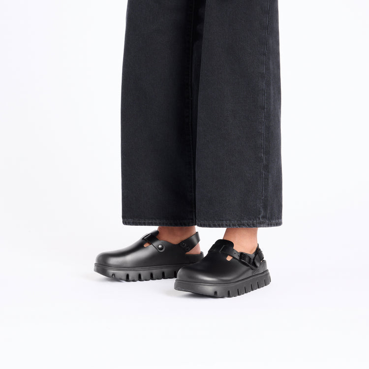 Tokio Chunky Exquisite Black Smooth Leather