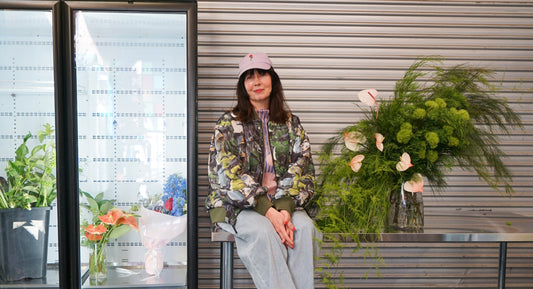 Building a Floral Universe: Crushes Flowers