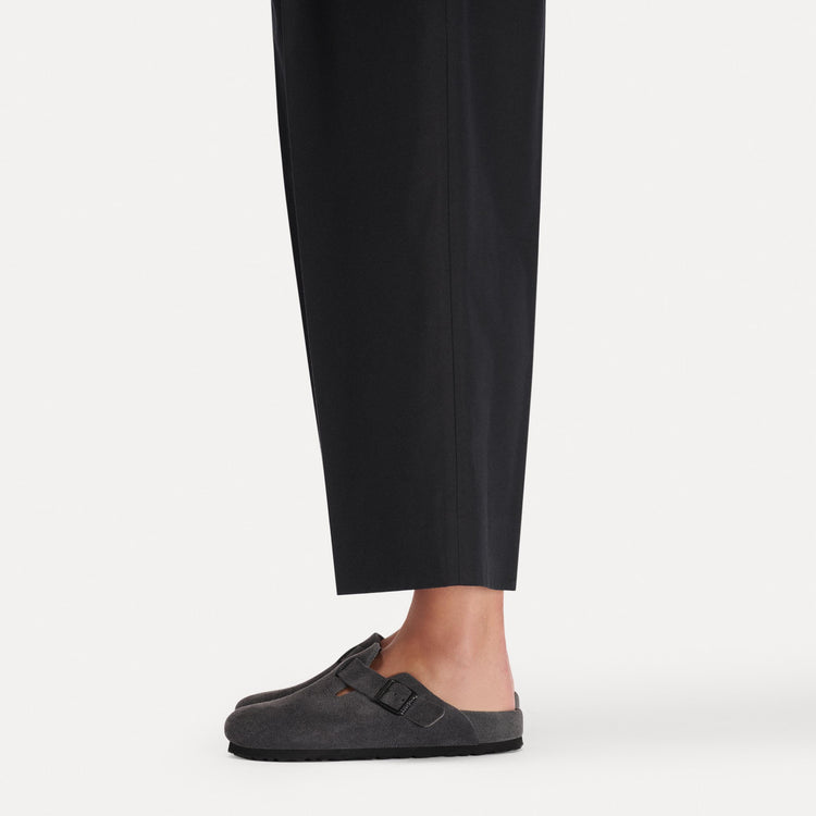 Boston Exquisite Charcoal Suede Leather
