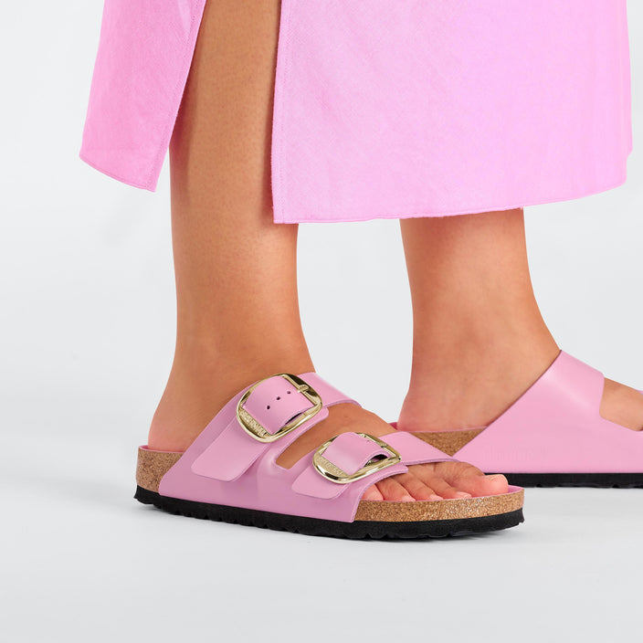 Birkenstock Arizona Big Buckle High Shine Fondant Pink Natural Leather Patent on model 2