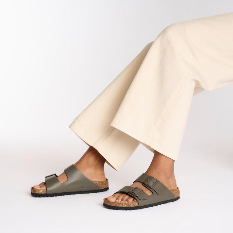 Birkenstock Arizona Concrete Grey Smooth Leather on model 1