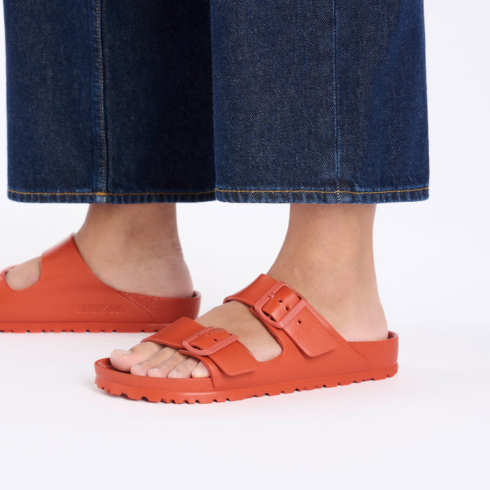Birkenstock Arizona EVA Rust Brown on model 2