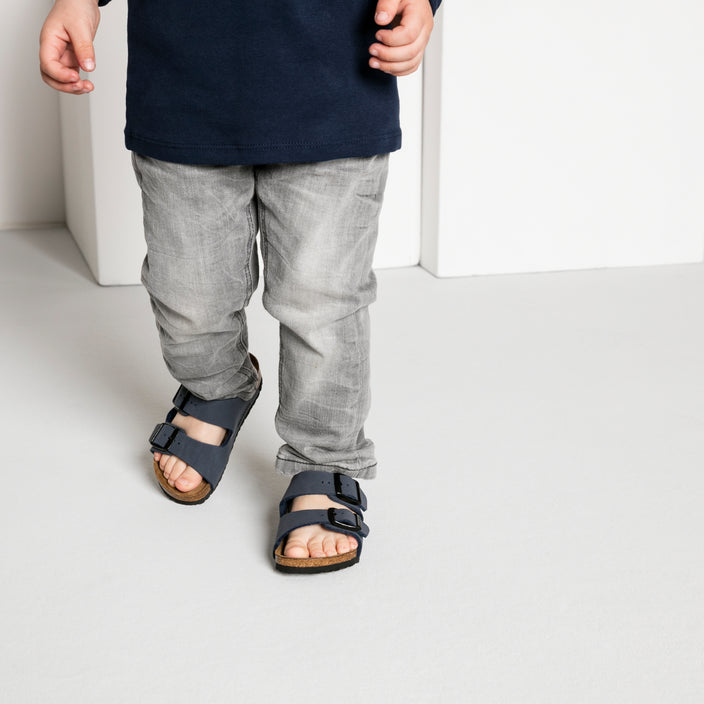 Birkenstock Arizona Kids Navy Birkibuc on model 1