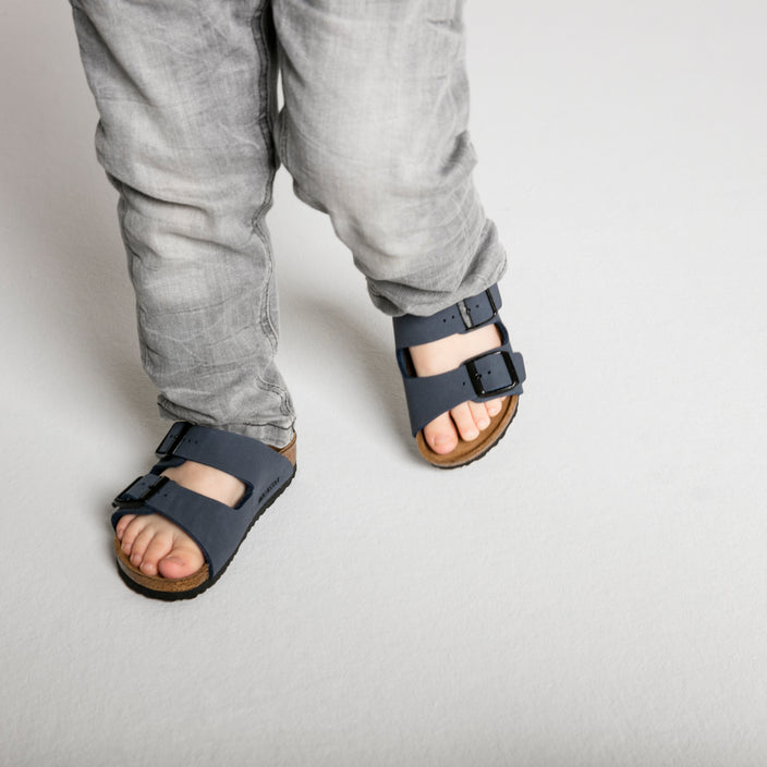 Birkenstock Arizona Kids Navy Birkibuc on model 2
