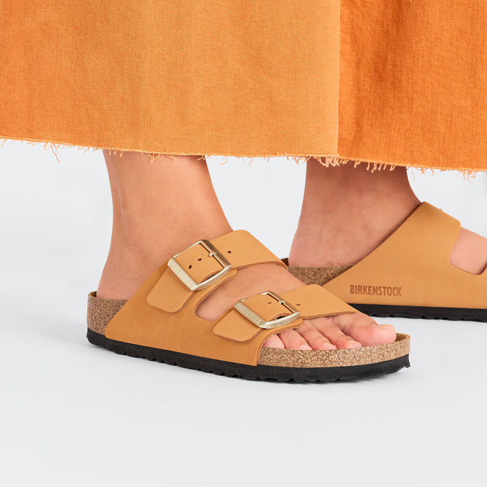 arizona nubuck leather burnt orange on model 2 1026676 1026732