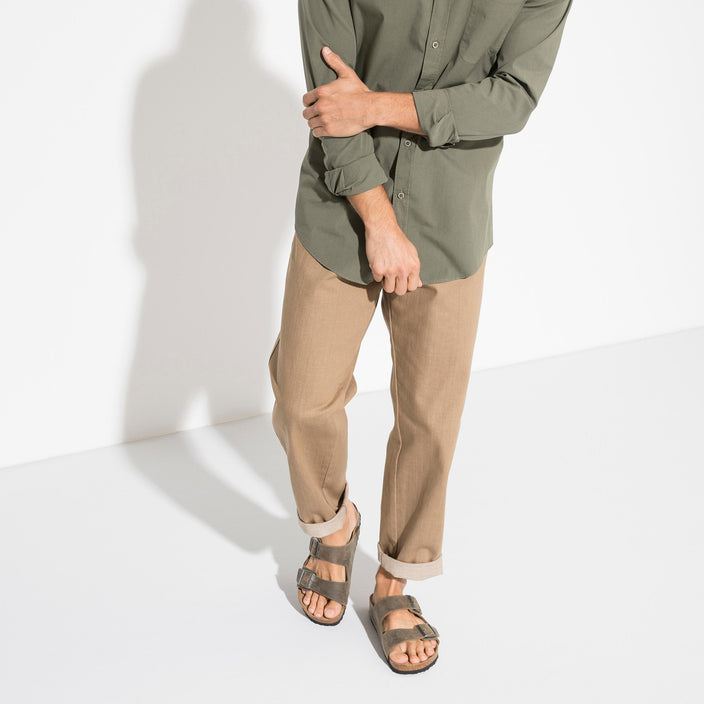 Birkenstock Arizona Soft Footbed Faded Khaki Oiled Leather on model 2