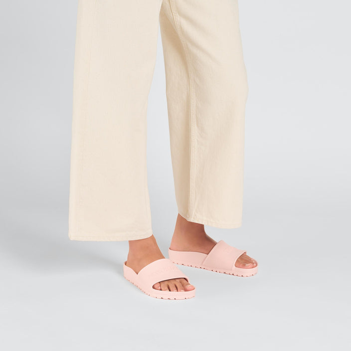 Birkenstock Barbados EVA Light Rose on model 1