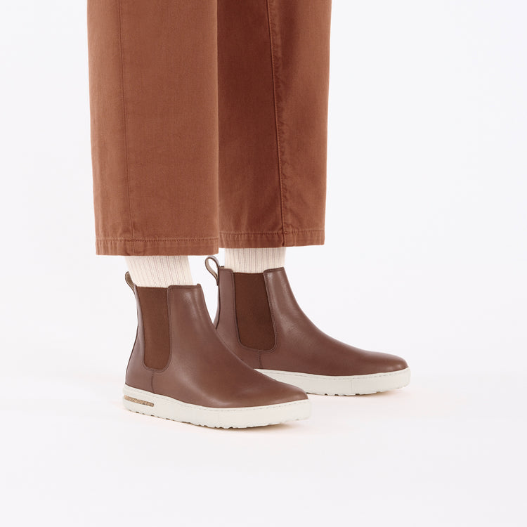 Birkenstock Bend Chelsea Cognac Smooth Leather on model 3