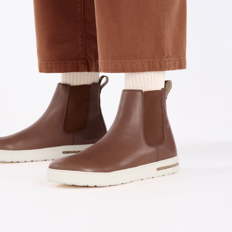 Birkenstock Bend Chelsea Cognac Smooth Leather on model 4