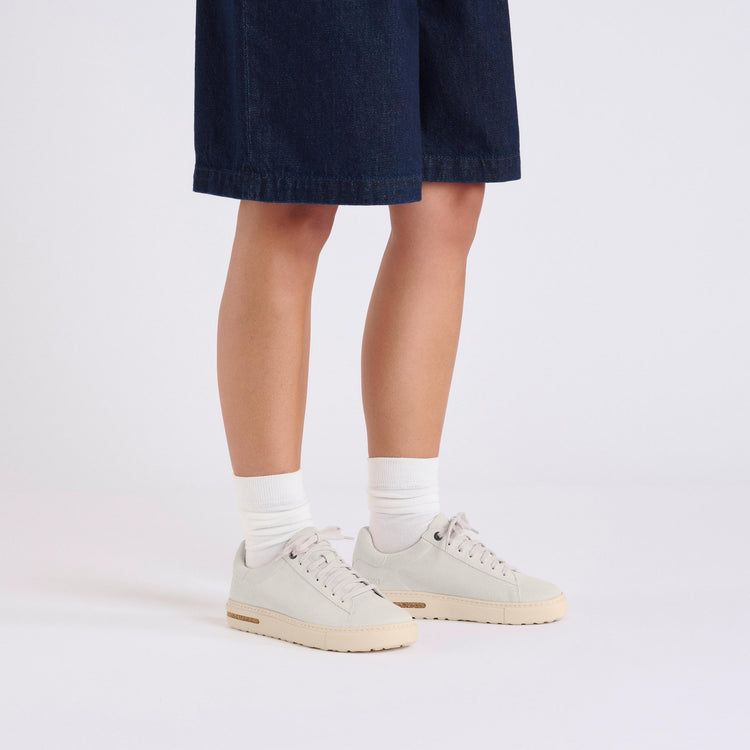 Birkenstock Bend Low Antique White Suede Leather on model 1
