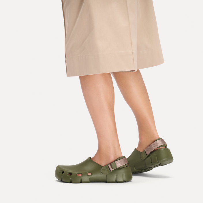 birki flow tech loop khaki grey taupe eva on model 1 103047336