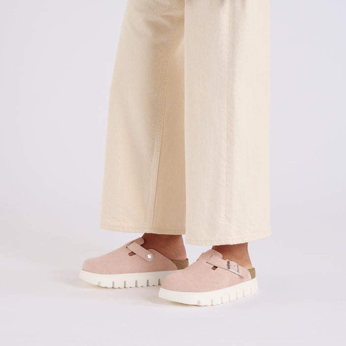 Birkenstock Boston Chunky Light Rose Suede Leather on model 1