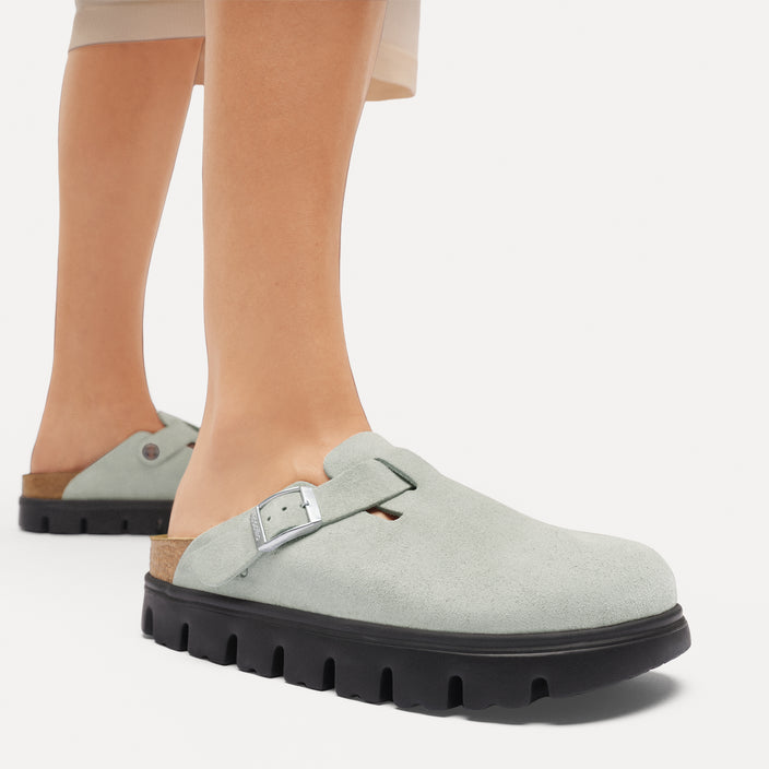 boston chunky pure sage suede leather on model 1 1031409