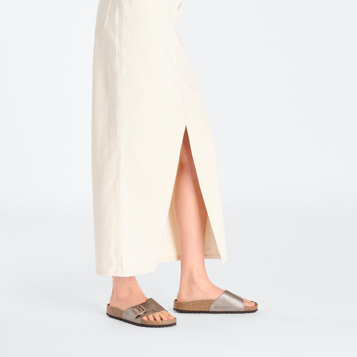 Birkenstock Catalina Graceful Taupe Birko Flor on model 1