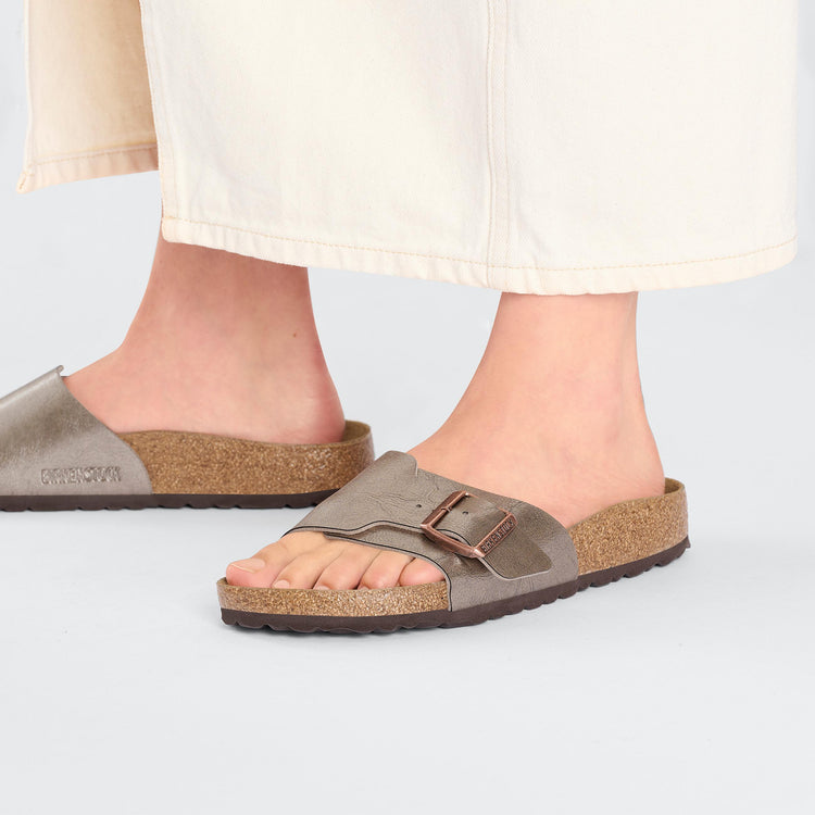 Birkenstock Catalina Graceful Taupe Birko Flor on model 2