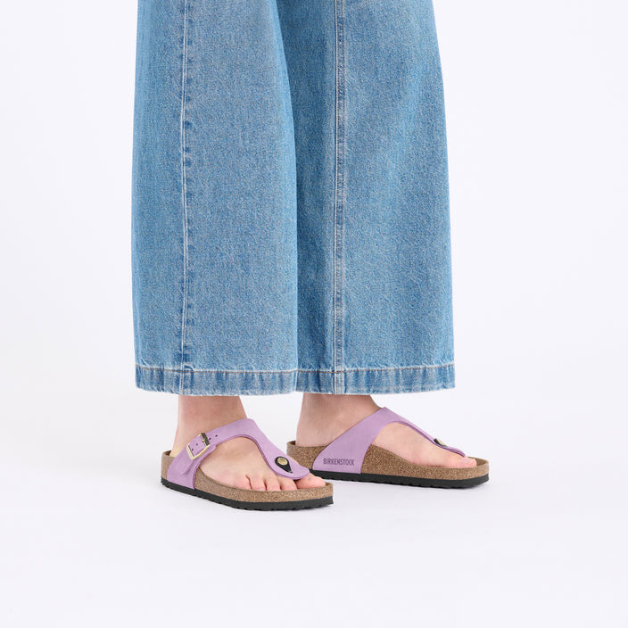 Birkenstock Gizeh Crocus Nubuck Leather on model 1