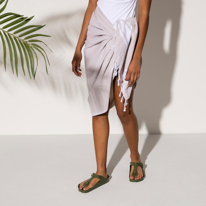 Birkenstock Gizeh EVA Khaki on model 1