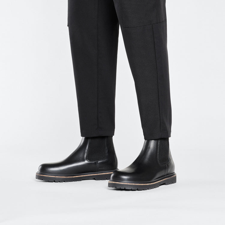Birkenstock Highwood M Black Natural Leather on model 1