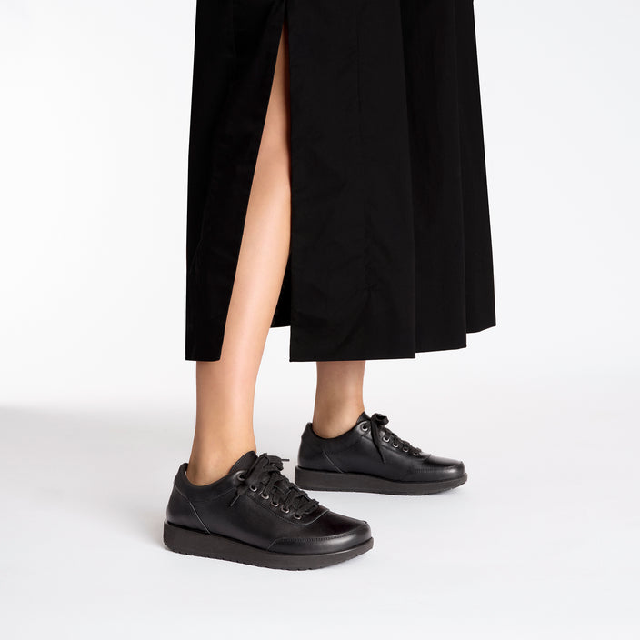 honnef 365 black natural leather on model 1 1029740 1029714