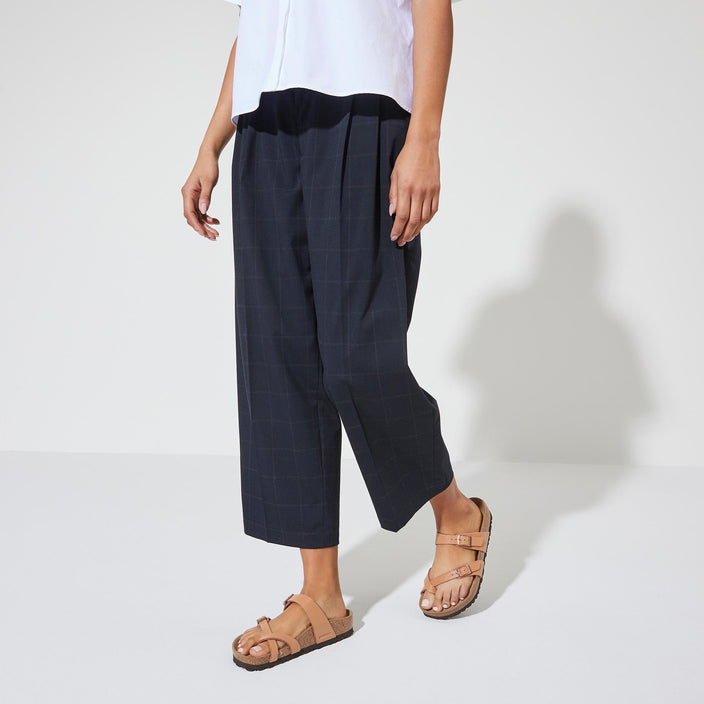 Birkenstock Mayari Earthy Vegan Pecan Birkibuc on model 1