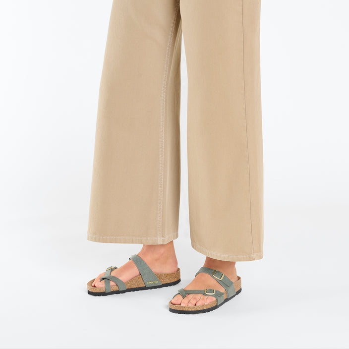 mayari soft birki vegan thyme on model 1 1025484