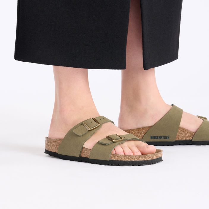 sydney vegan pine green synthetic on model 2 1027961 1027971
