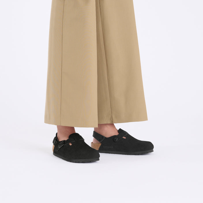 Birkenstock Tokio Black Suede Leather on model 1